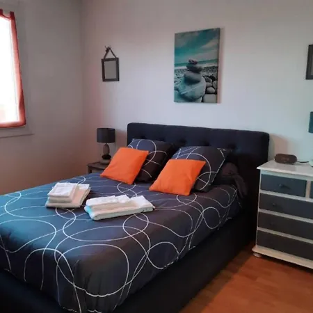 Agreable Ensoleille Apartment La Couronne (Charente)