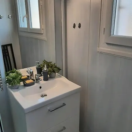 Agreable Ensoleille Apartment